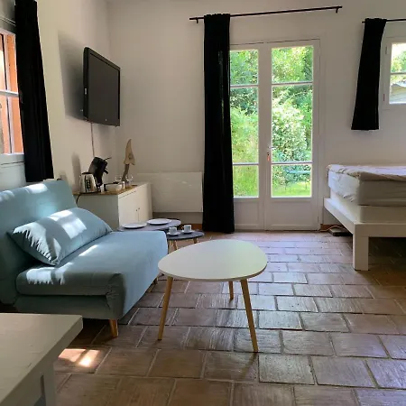 Le Calme 2 Maison d'hôtes